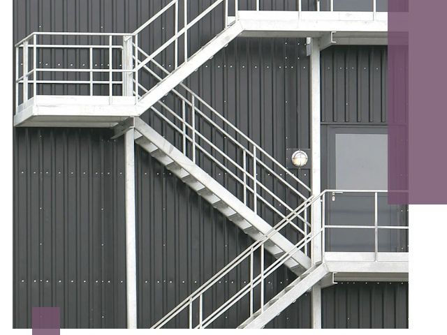 Изготовление и монтаж пожарных лестниц в Костроме быстро и надежно