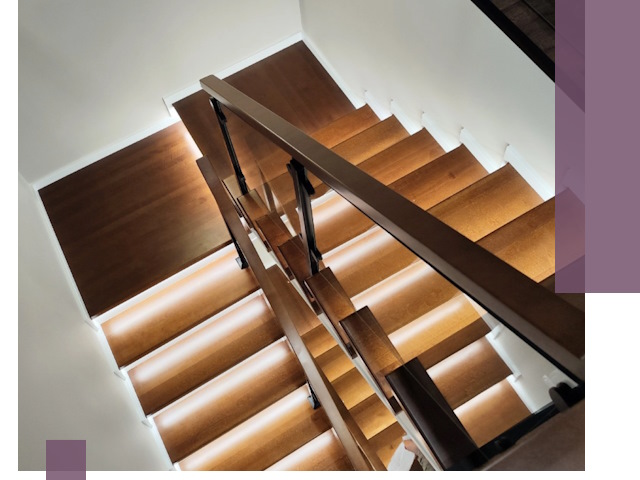 Изготовление П-образных лестниц под ключ в Костроме