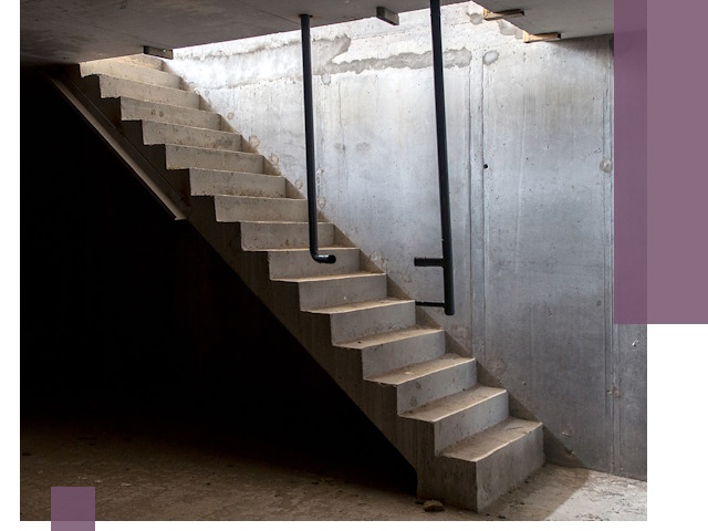 Изготовление и монтаж лестниц в подвале в Костроме