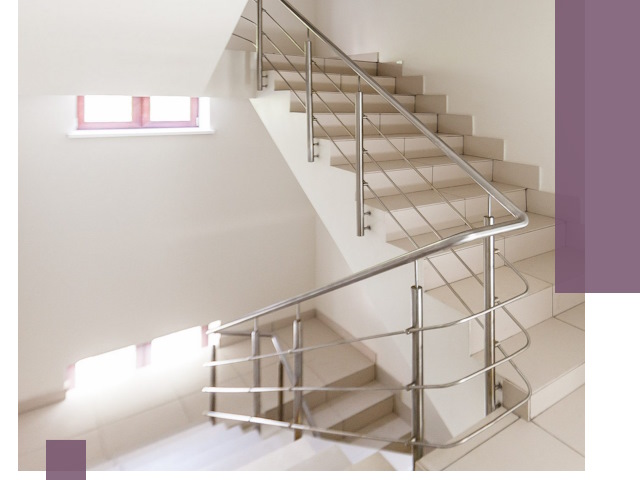 Установка и замена перил в подъезде в Костроме