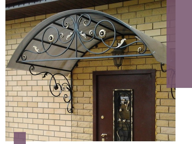 Изготовление козырьков из металла под ключ в Костроме