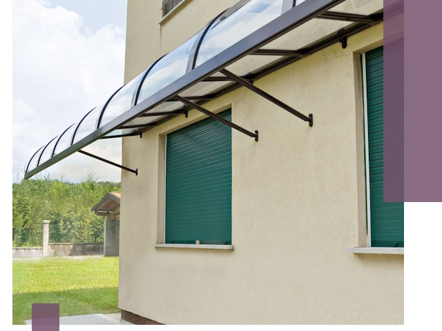 Козырьки над окнами в Костроме — изготовление и монтаж по выгоде