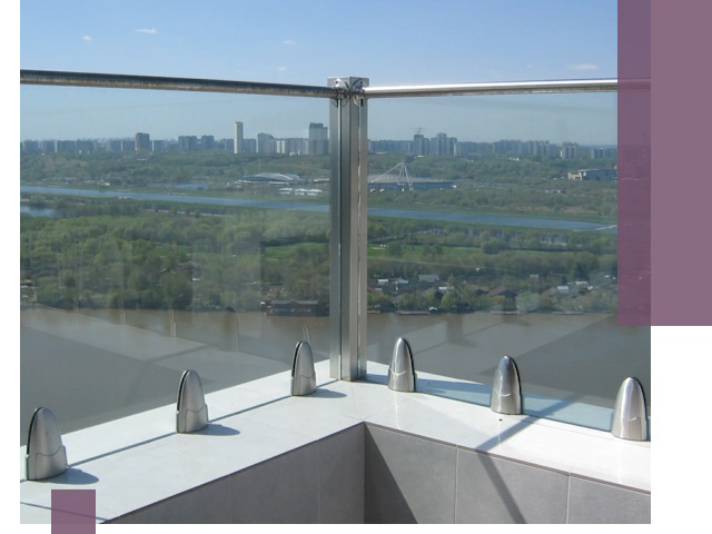 Стеклянные парапеты премиум класса в Костроме для домов и бизнесов